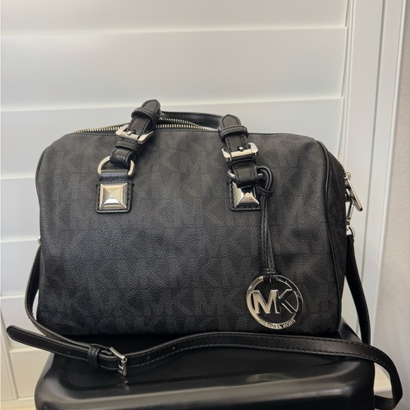 Michael Kors Black Men's Bag - Picture 1 of 3